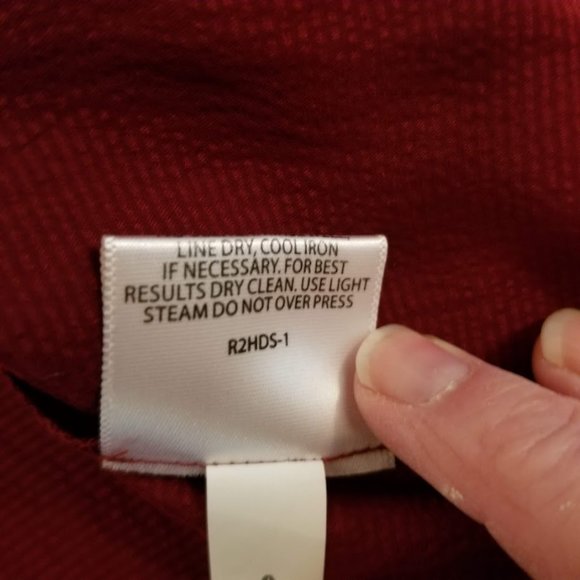 Eileen Fisher Cranberry Red Long Sleeve Hammered Silk Collared Blouse, Sz Small - Picture 5 of 7